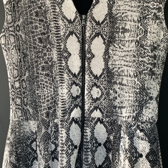 Yoana Baraschi New condition woven fabric snakeskin dress - Picture 4 of 7